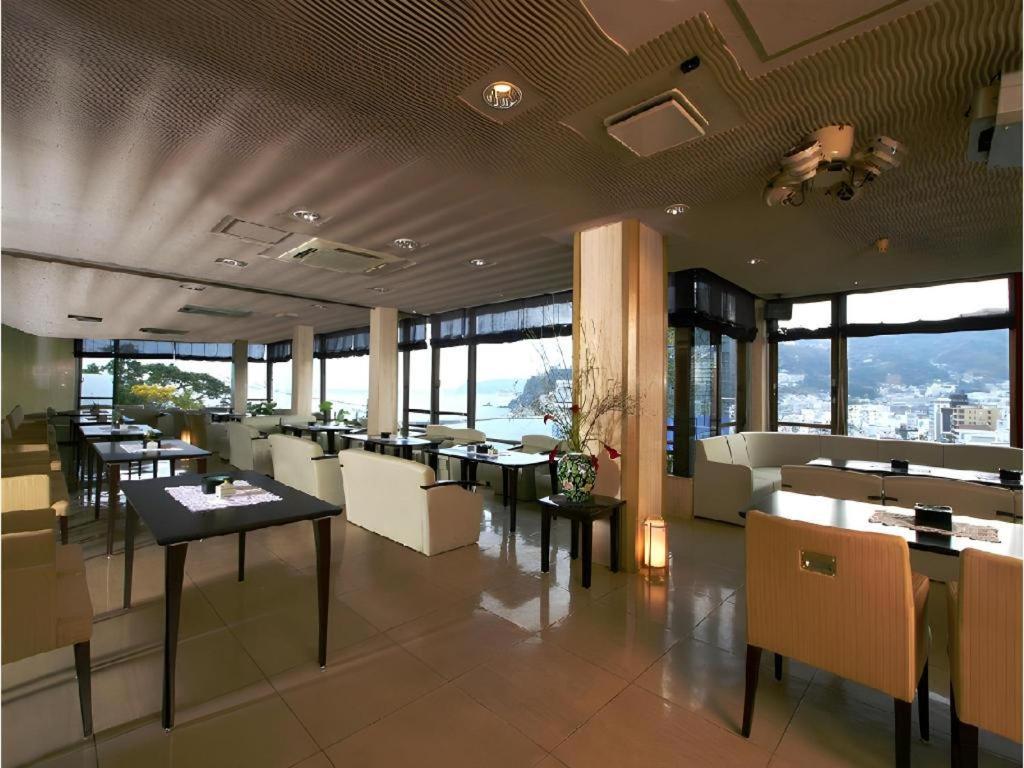 Tsukino Sumika Atami Juraku Hotel Exterior foto