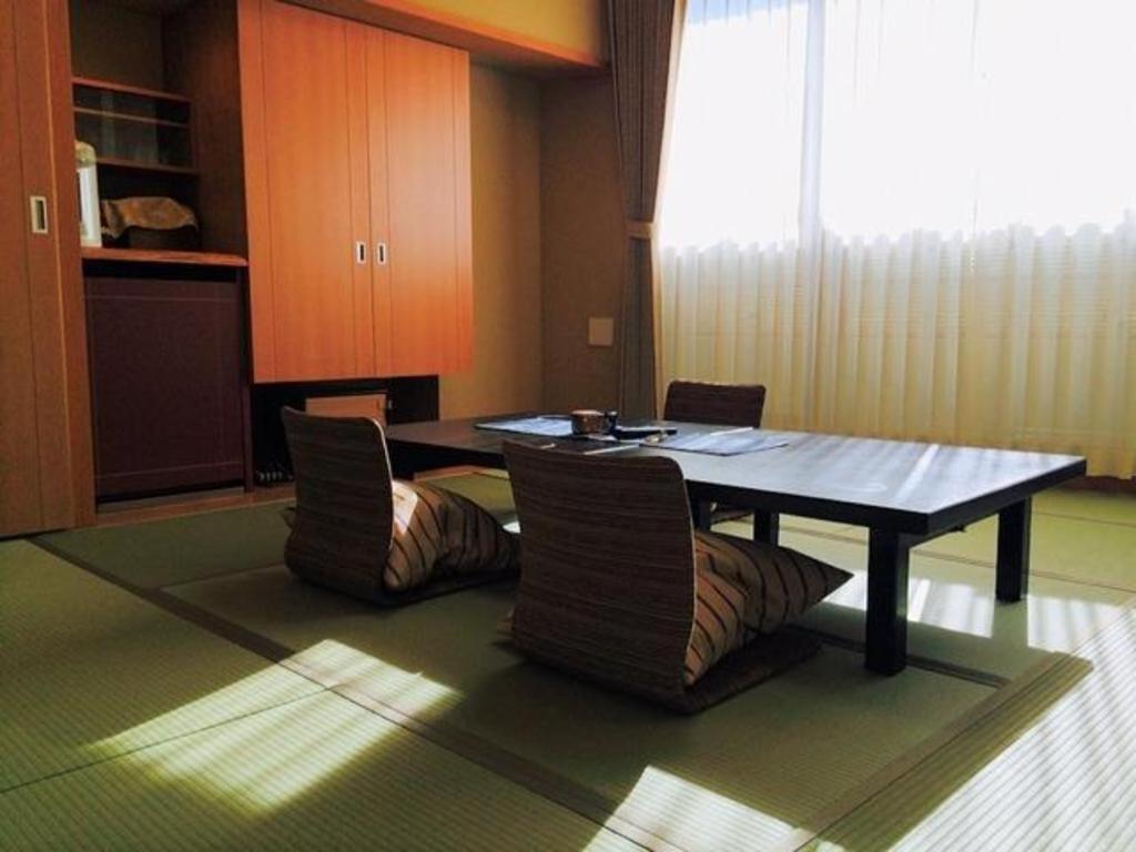 Tsukino Sumika Atami Juraku Hotel Exterior foto